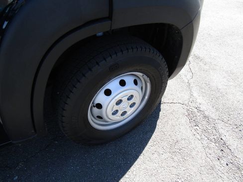 Used 2023 RAM ProMaster 2500 image 27