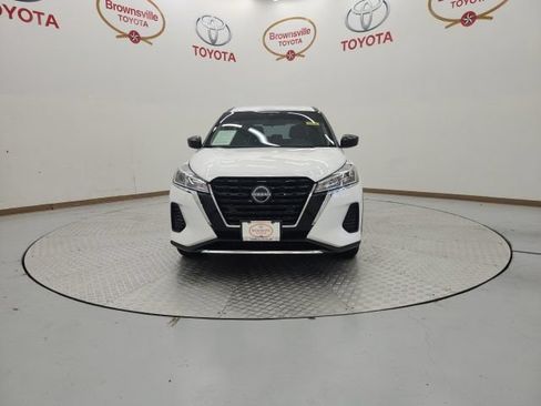 Used 2024 Nissan Kicks S FWD image 4