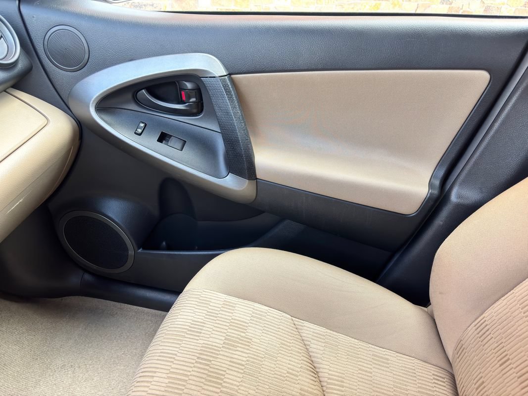 Used 2010 Toyota RAV4 4WD V6 image 24