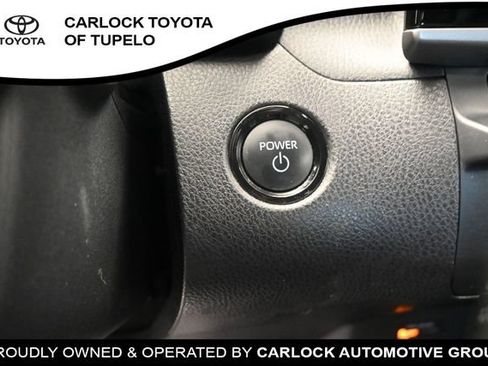 Used 2025 Toyota Camry SE w/ Convenience Package FWD image 17