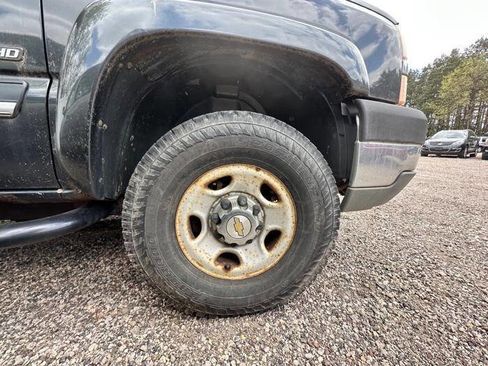 Used 2004 Chevrolet Silverado 2500 LT AWD/4WD image 19