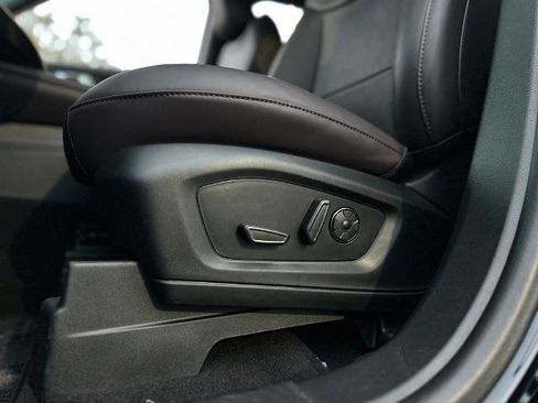 New 2026 Ford Explorer Platinum image 25