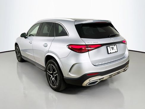 Used 2024 Mercedes-Benz GLC 300 4MATIC image 7