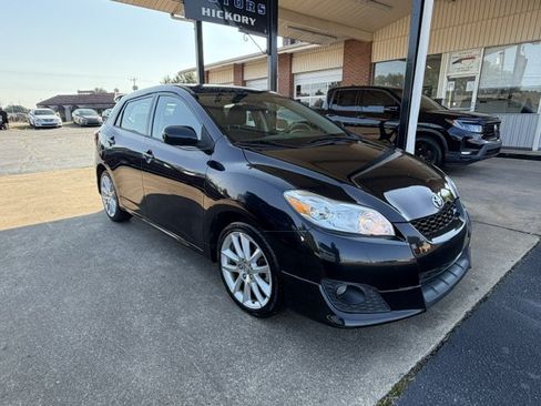 Used 2009 Toyota Matrix XRS FWD image 4