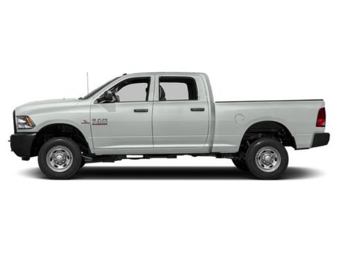 Used 2018 RAM 2500 Tradesman w/ Chrome Appearance Group AWD/4WD image 3