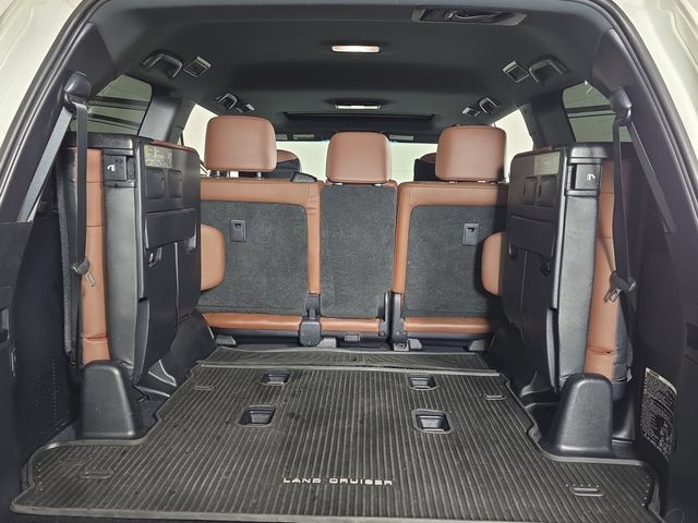 Used 2016 Toyota Land Cruiser AWD/4WD image 33
