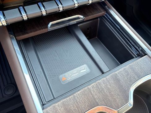 New 2026 GMC Acadia Denali Ultimate w/ LPO, Floor Liner Package image 22