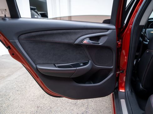 Used 2015 Chevrolet SS RWD image 24