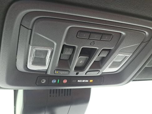 Certified 2024 GMC Sierra 3500 Denali Ultimate image 27