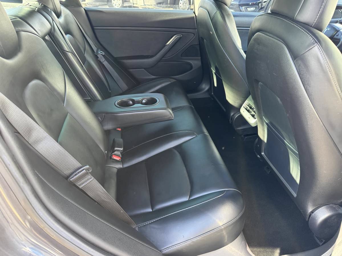 Used 2018 Tesla Model 3 RWD image 16