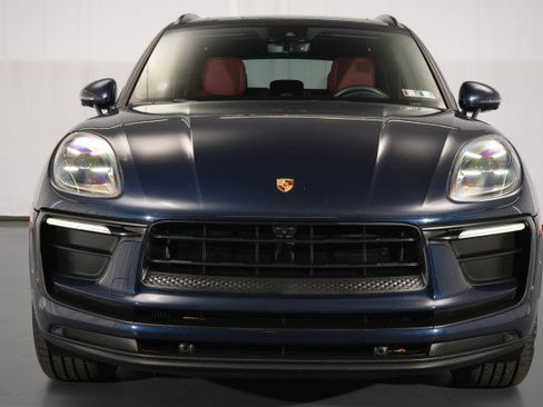 Used 2022 Porsche Macan AWD/4WD image 5