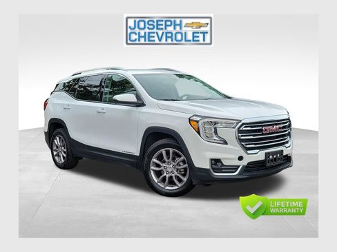 Used 2024 GMC Terrain SLT AWD/4WD image 1