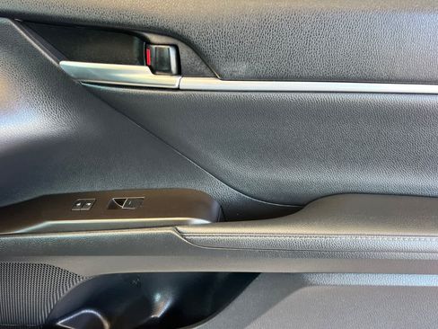 Used 2023 Toyota Camry XLE w/ Navigation Package FWD image 18