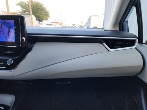 Used 2024 Toyota Corolla LE image 33