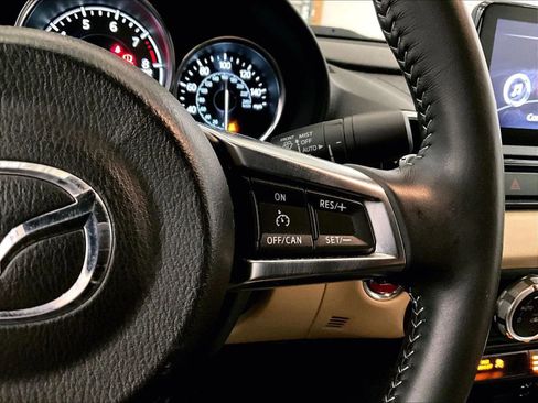 Used 2020 MAZDA MX-5 Miata RF Grand Touring image 18