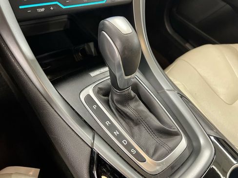 Used 2014 Ford Fusion Titanium FWD image 18