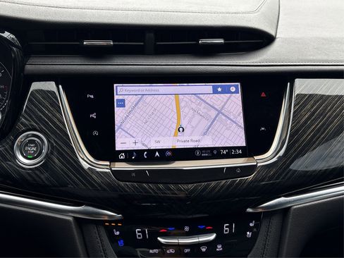 Certified 2023 Cadillac XT6 Premium Luxury w/ Technology Package FWD image 24