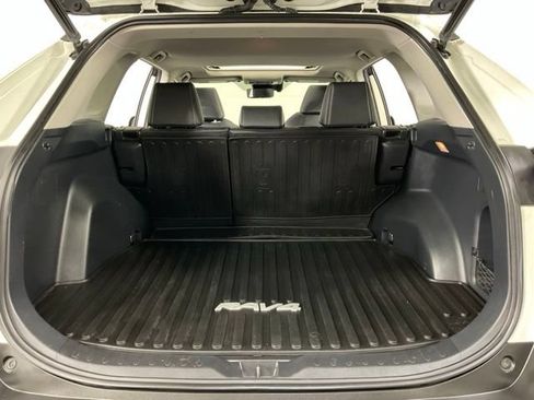 Used 2019 Toyota RAV4 Limited w/ Cold Weather Package AWD/4WD image 33