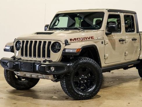Used 2022 Jeep Gladiator Mojave w/ LED Lighting Group image 13