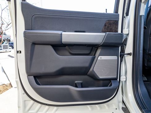 Used 2024 Ford F350 Lariat w/ Lariat Ultimate Package image 37