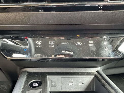 Used 2025 Nissan Kicks SR w/ Interior Electronics Package AWD/4WD image 24