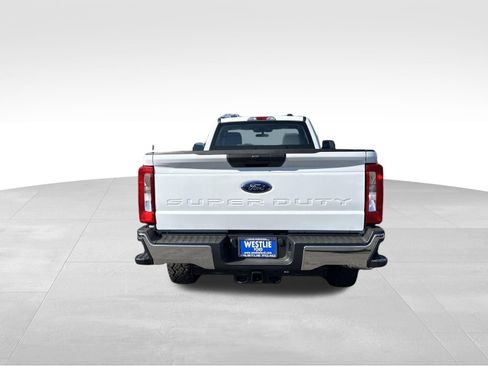 New 2026 Ford F250 XL w/ XL Off-Road Package AWD/4WD image 5