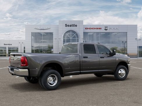 New 2026 RAM 3500 Tradesman AWD/4WD image 5