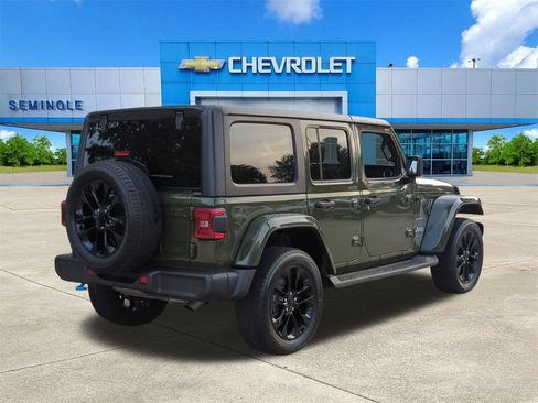 Used 2023 Jeep Wrangler Unlimited Sahara w/ Cold Weather Group AWD/4WD image 4