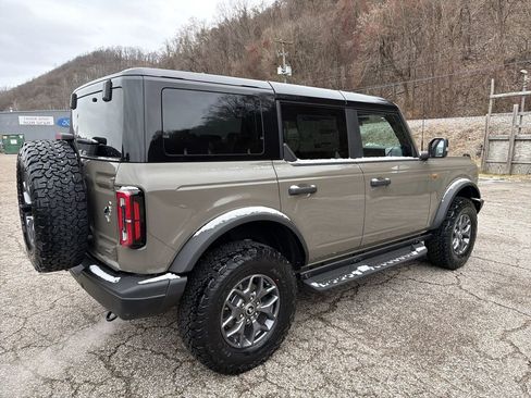 New 2025 Ford Bronco Badlands AWD/4WD image 4
