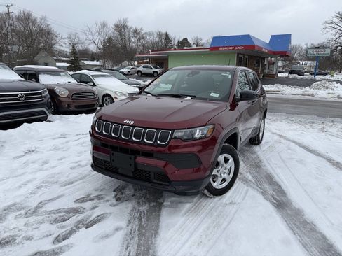 Used 2022 Jeep Compass Sport image 36