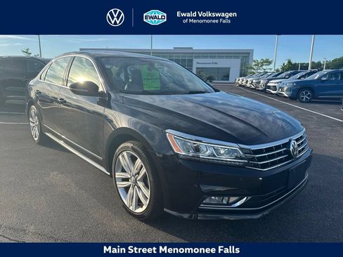 Used 2017 Volkswagen Passat 1.8T SE FWD image 1