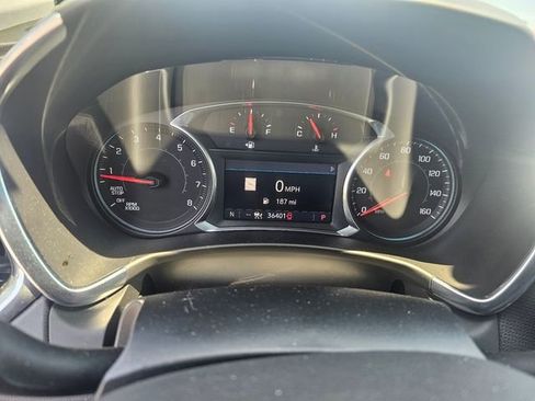 Used 2020 Chevrolet Equinox Premier FWD image 26