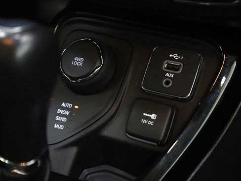 Used 2021 Jeep Compass Latitude image 21