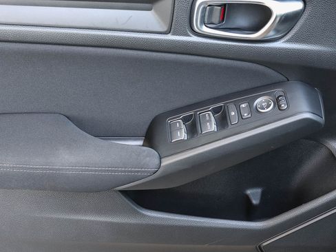 Certified 2025 Honda Civic Sport image 24
