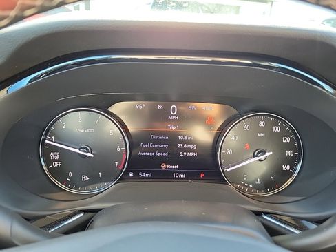 Used 2023 Buick Envision Essence image 18