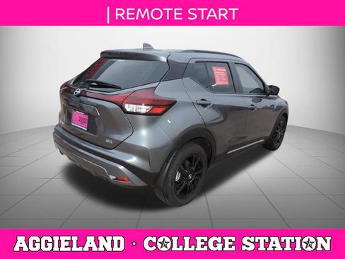 Used 2023 Nissan Kicks SR w/ SR Premium Package FWD image 4