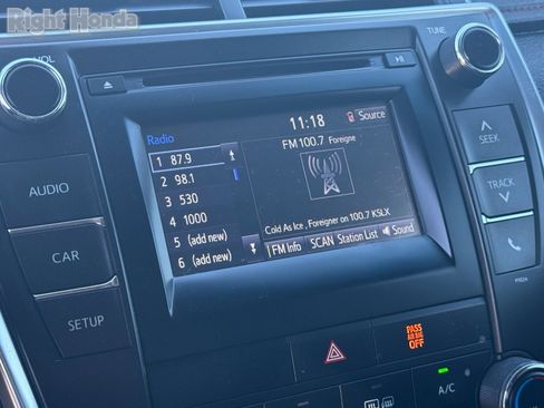 Used 2016 Toyota Camry SE image 20