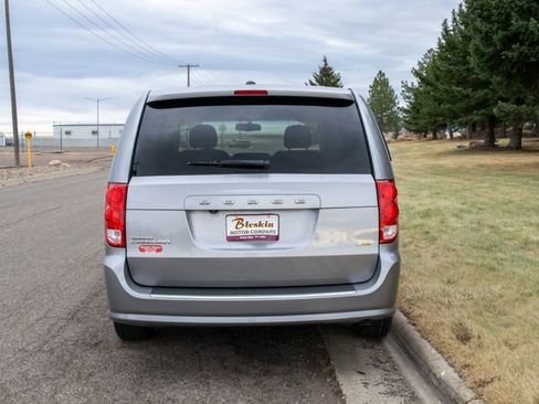 Used 2017 Dodge Grand Caravan SE w/ Power Window Group image 5