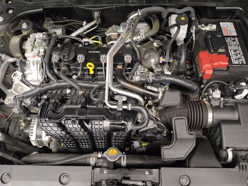 Used 2025 Nissan Altima 2.5 S FWD image 30
