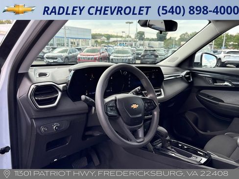 Certified 2025 Chevrolet TrailBlazer LT AWD/4WD image 4