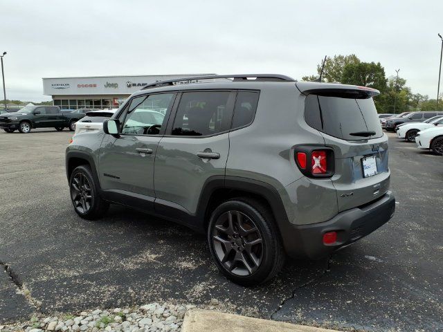 Used 2021 Jeep Renegade Latitude AWD/4WD image 5