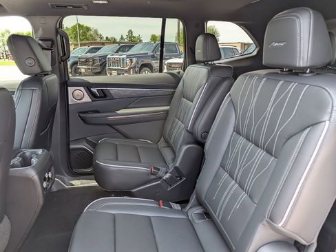 New 2026 Buick Enclave Avenir w/ Super Cruise Package AWD/4WD image 37