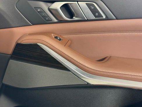 Used 2021 BMW X5 xDrive40i w/ M Sport Package image 30