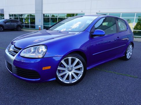 Used 2008 Volkswagen R32 AWD/4WD image 3