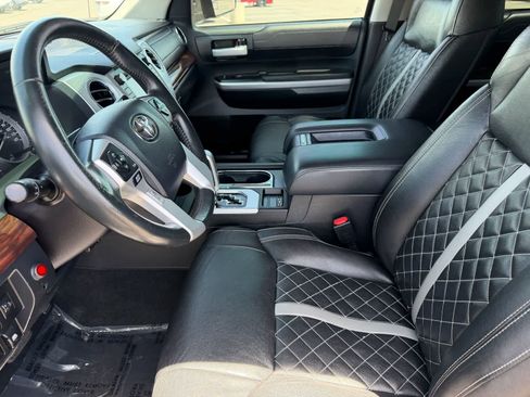 Used 2017 Toyota Tundra Limited w/ Limited Premium Package AWD/4WD image 14