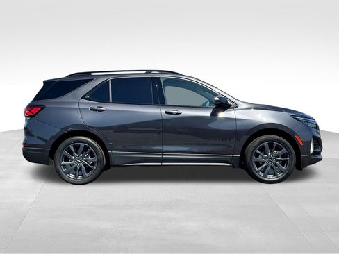 Used 2022 Chevrolet Equinox RS FWD image 8