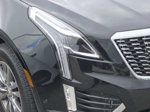 Used 2021 Cadillac XT5 Premium Luxury image 6