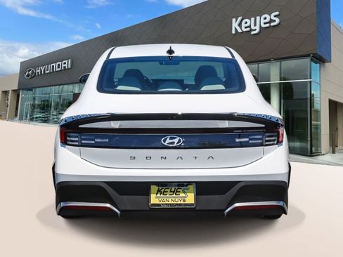 Certified 2025 Hyundai Sonata SE FWD image 6