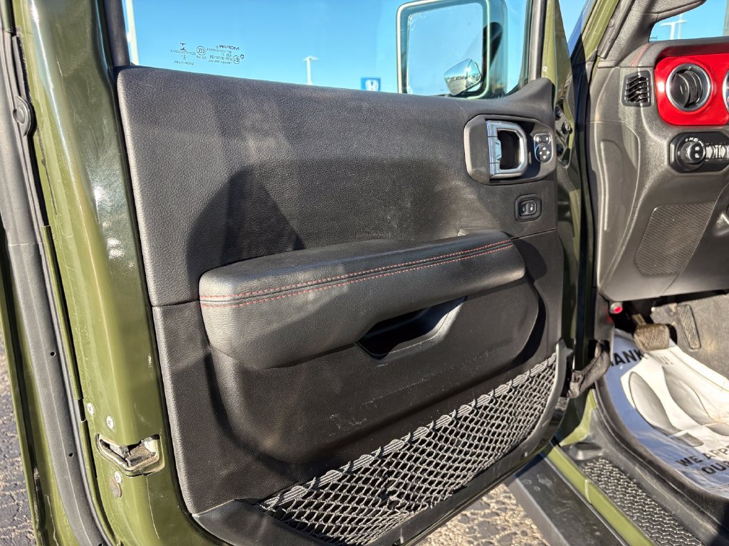 Used 2021 Jeep Gladiator Rubicon AWD/4WD image 13