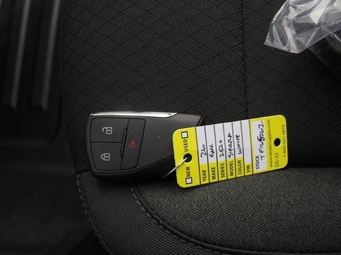 New 2026 GMC Sierra 2500 Pro image 7